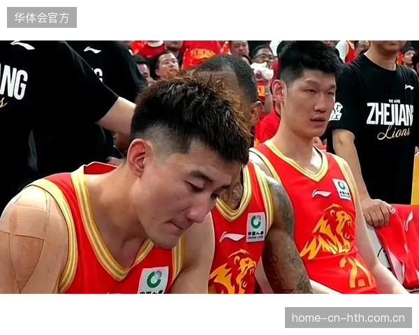 胡金秋高效砍分激活全队,广厦在主场扳回一城将系列赛悬念延续 胡金秋高效砍分激活全队,广厦在主场扳回一城将系列赛悬念延续